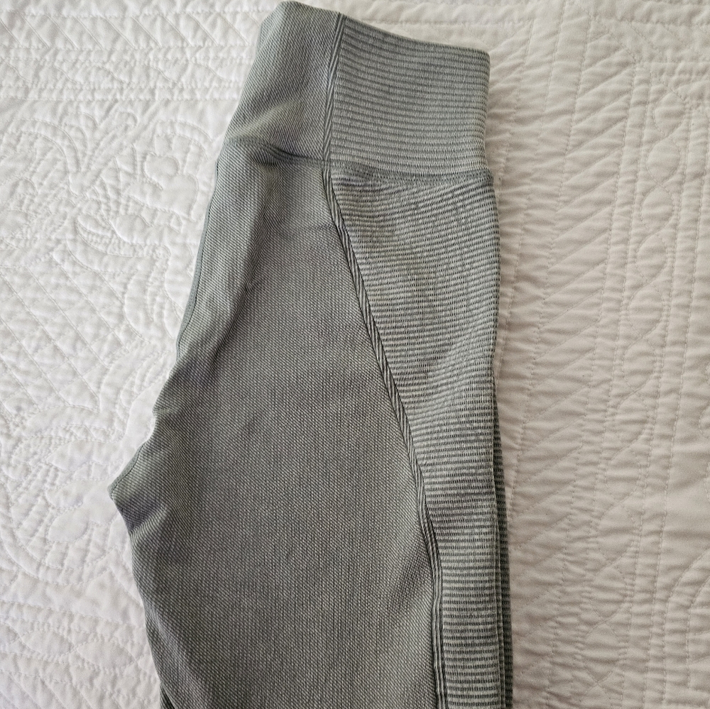 Offline by Aerie Ankle leggings